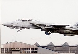 F-14 トムキャット　TOMCAT