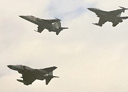 F-1  F-4  F-16